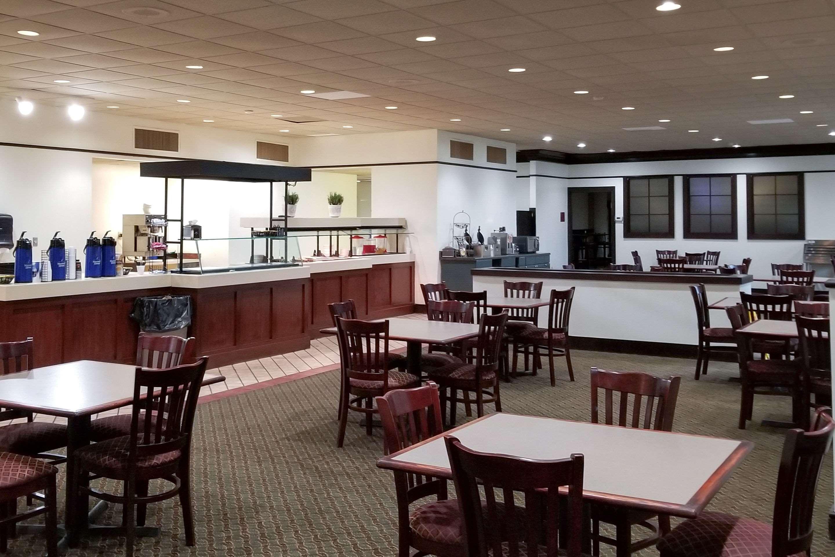 Clarion Inn & Suites Florence Extérieur photo