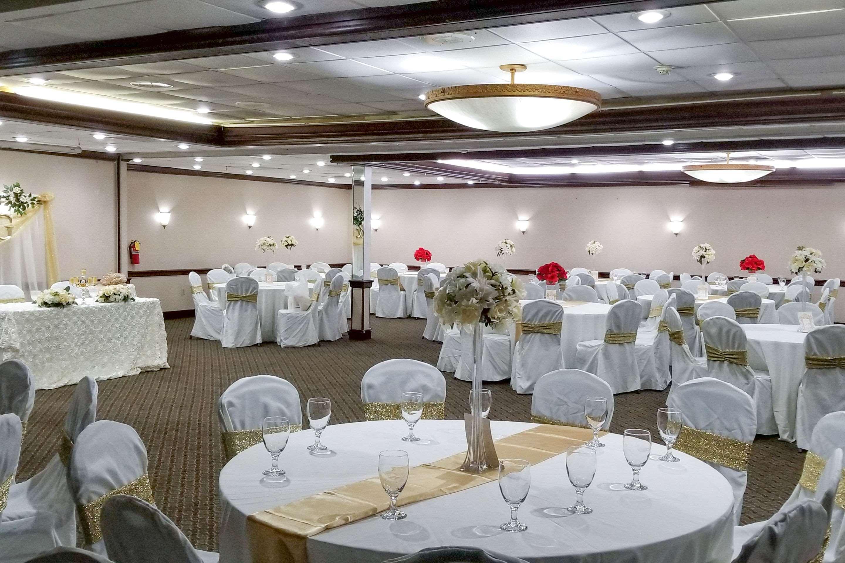 Clarion Inn & Suites Florence Extérieur photo