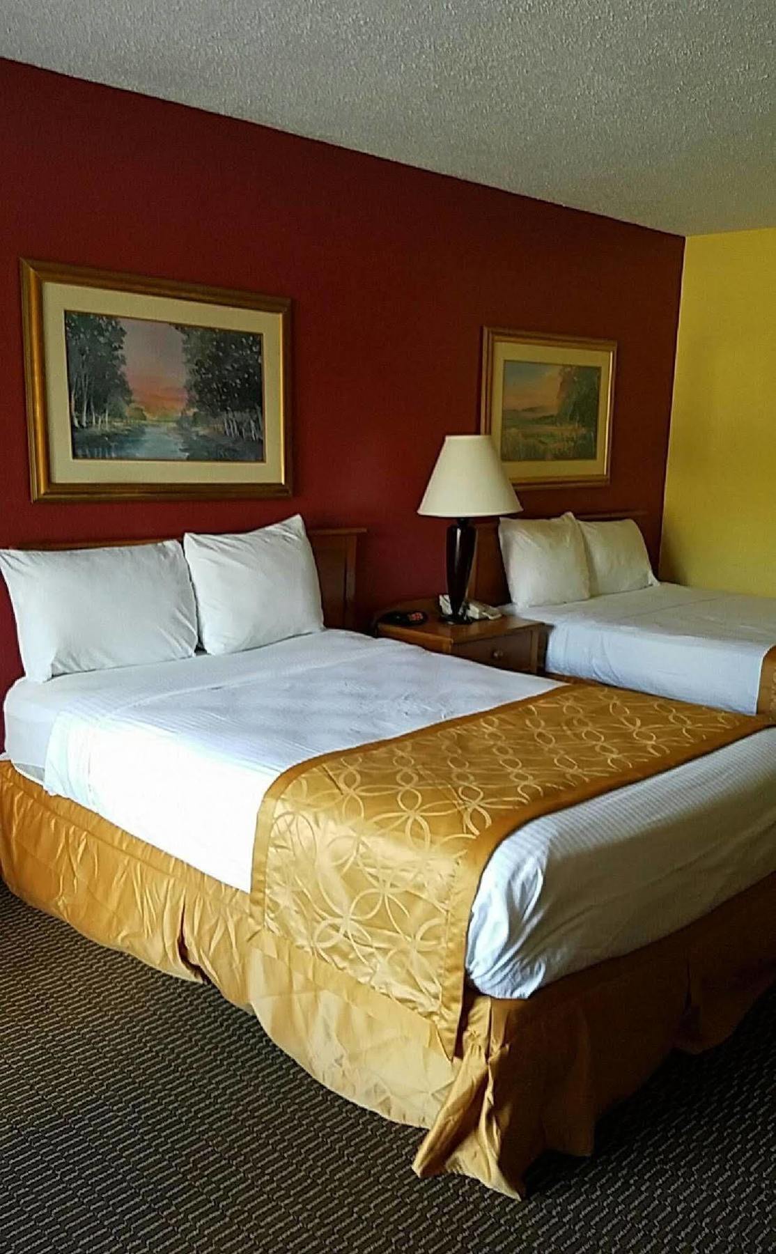 Clarion Inn & Suites Florence Extérieur photo