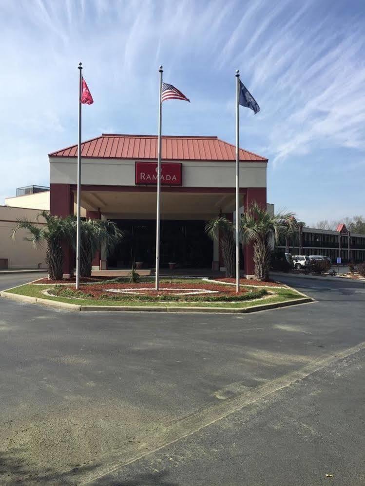 Clarion Inn & Suites Florence Extérieur photo